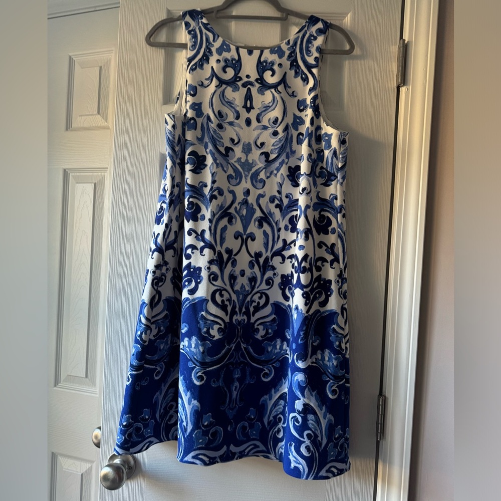 Lauren Ralph Lauren size 12 swing dress. Blue floral. Worn once